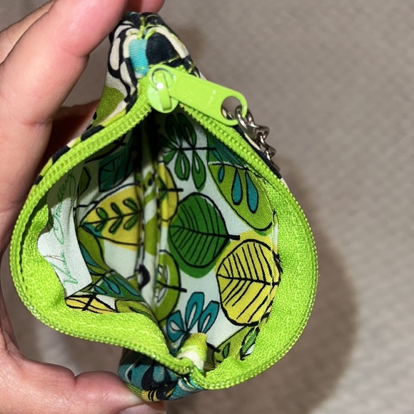 Vera Bradley Clip ID Holder Zip Coin Credit Card Wallet Limes Up Design - Picture 4 of 5